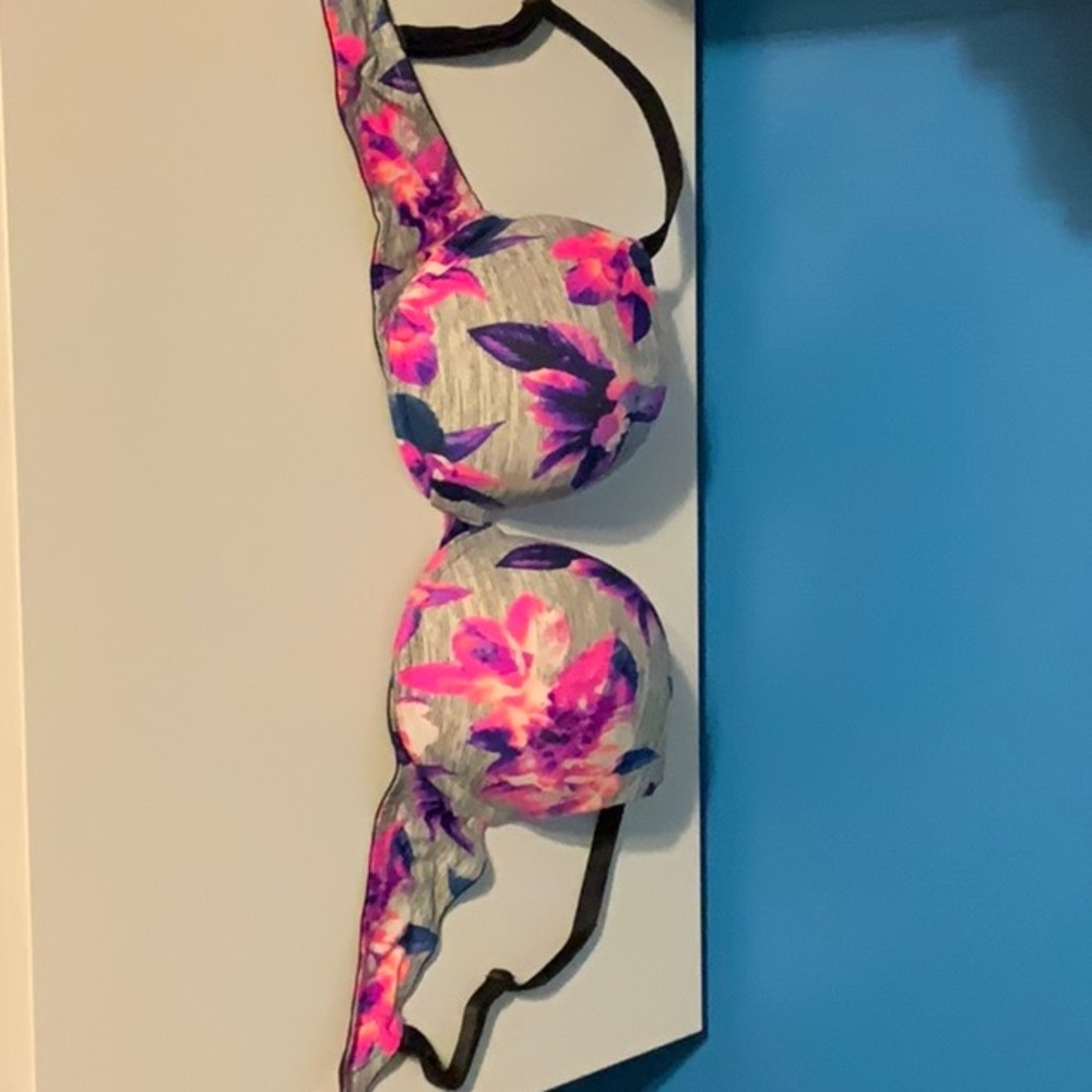 Victoria Secret PINK bra in 36C